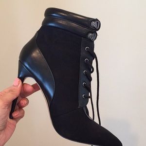 Aldo black boots 4-5 inch heels